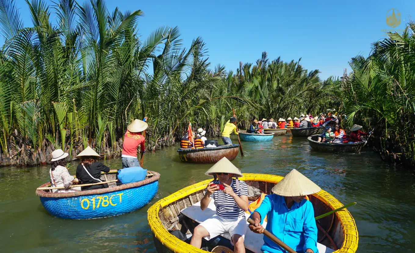 Central Vietnam 8 Days: Heritage Triangle Discovery, Ancient Hue & Romantic Hoi An Beach Break